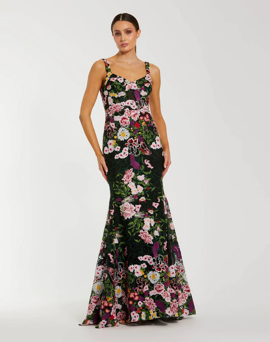 Black Sleeveless Floral Embroidered Mermaid Gown
