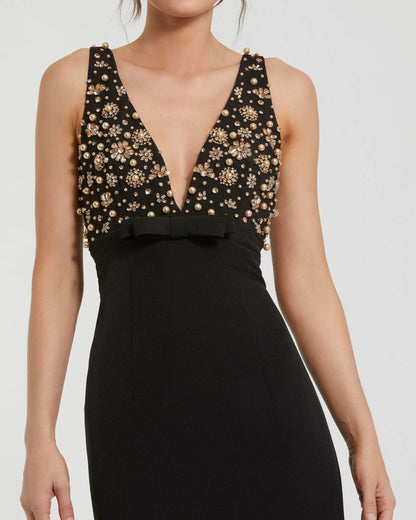 Petite Black Crepe Sleeveless Beaded V Neck Gown With Bow