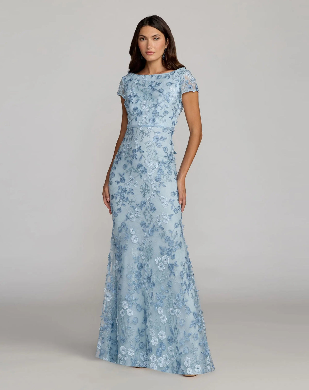 Floral Applique Boat Neck Short Sleeve Gown