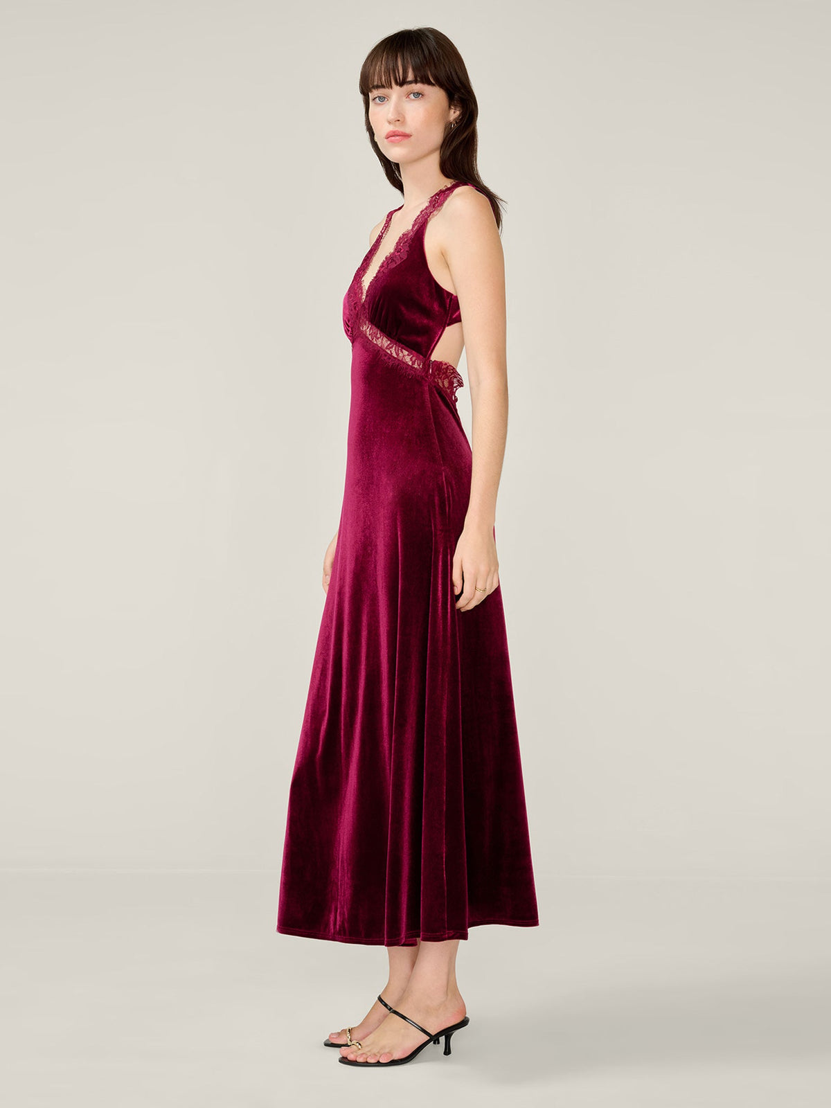 Aurelia Velvet Dress in Deep Wine