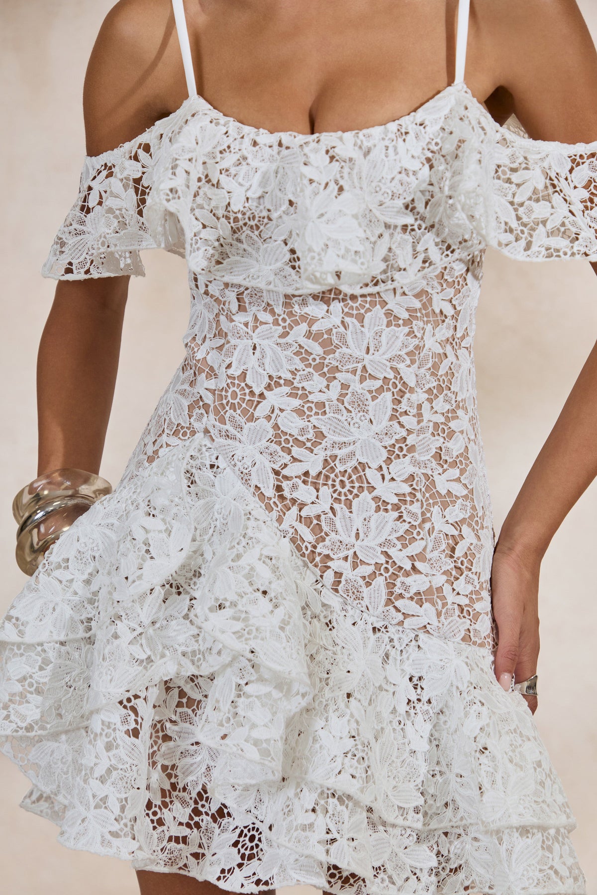 Lyris | White Lace Scoop-Neck Mini Dress With Ruffled Detailing