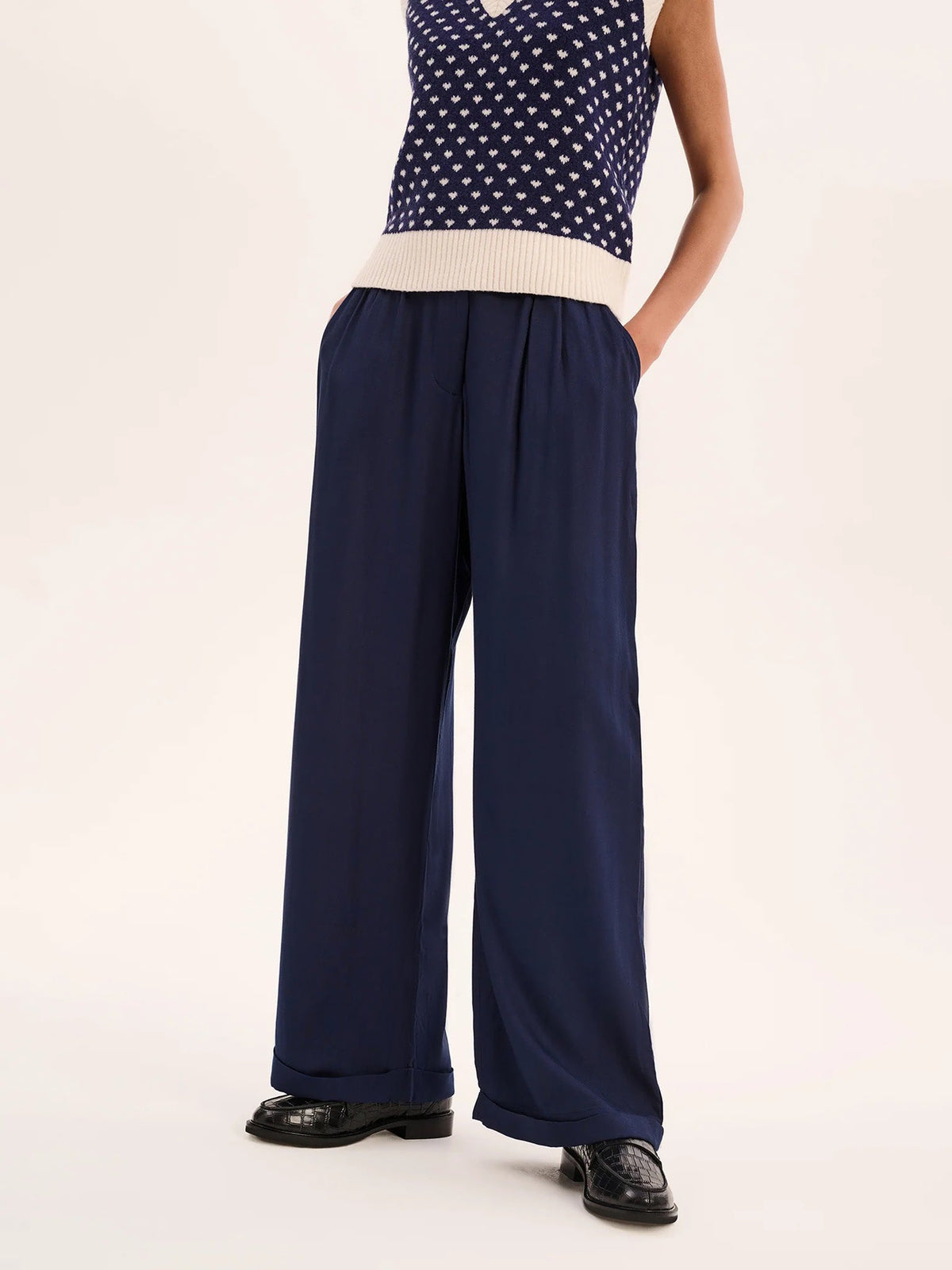 Candy Pleat Front Straight Leg Trouser in Navy