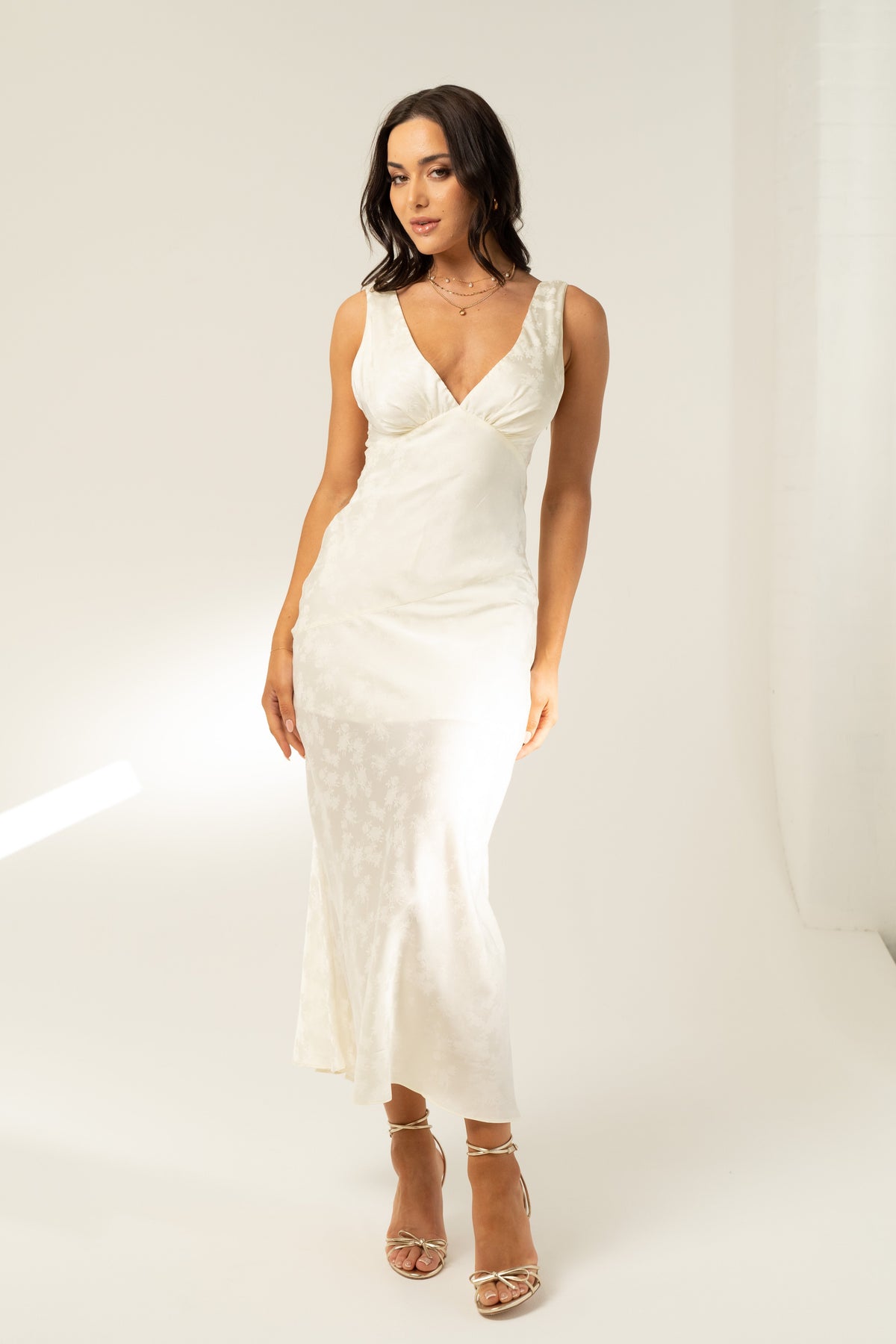 Maddie V-Neck Classic Maxi Dress