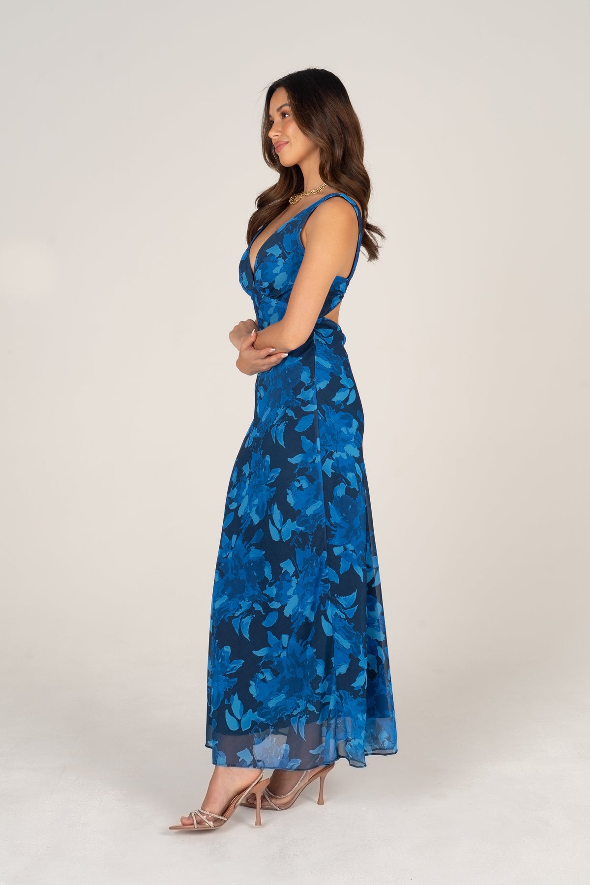 Maddie V-Neck Classic Maxi Dress