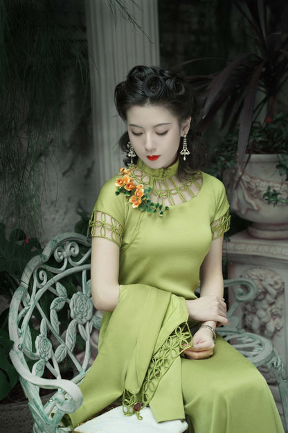 Yu Linglong 玉玲珑 1930s Lace Floral Eyelet Qipao & Short Blazer Set