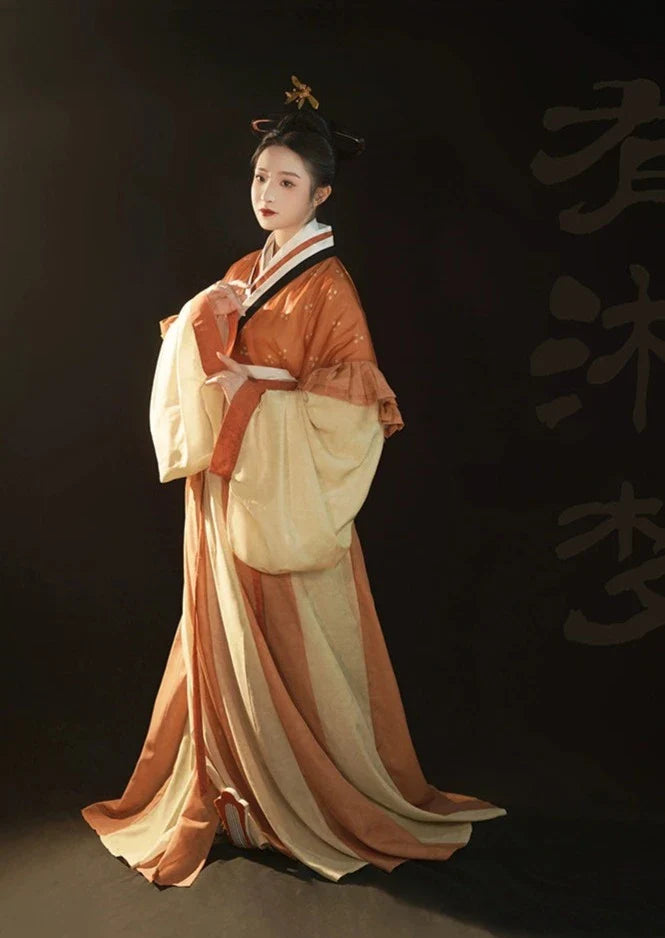 Fenghuang Shan 凤凰山 Phoenix Mountain Eastern Han Restoration Ruqun Set
