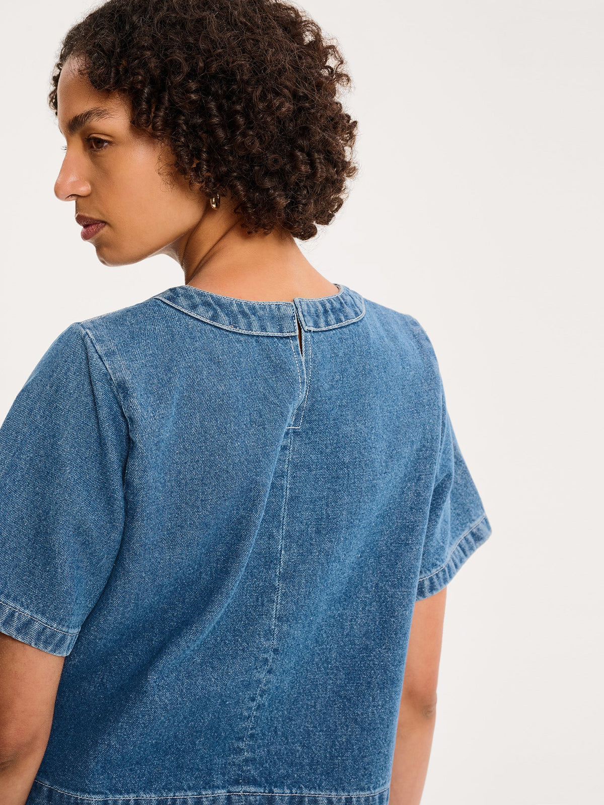 Cally Blouse in Mid Wash