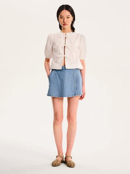 Parker Short  in Light Wash