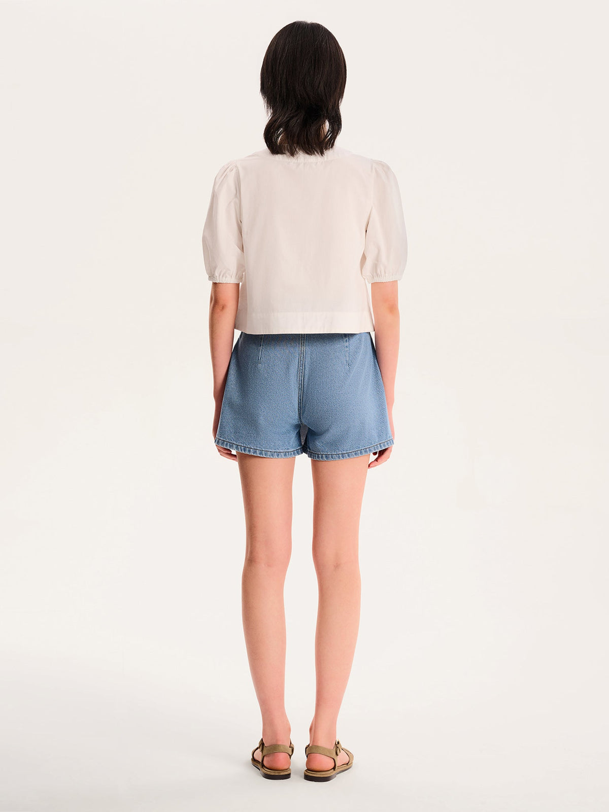 Parker Short  in Light Wash